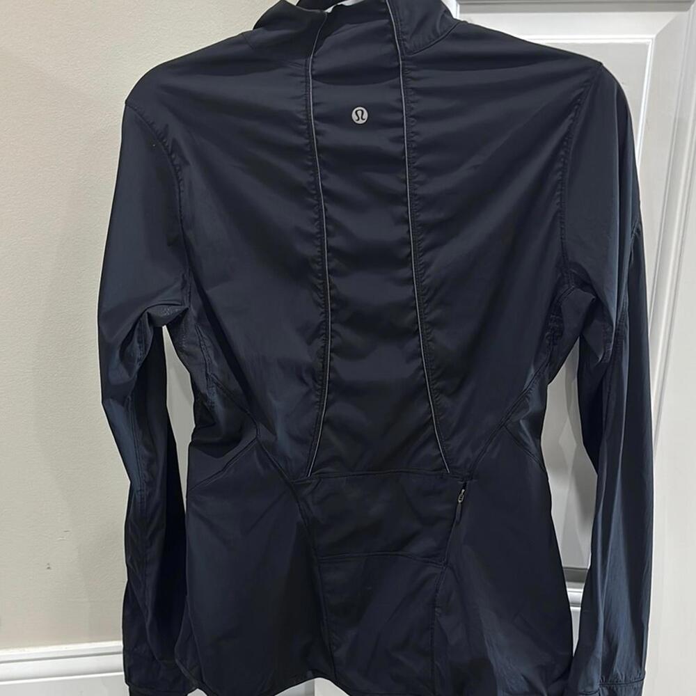 Lululemon jacket - Picture 2 of 5